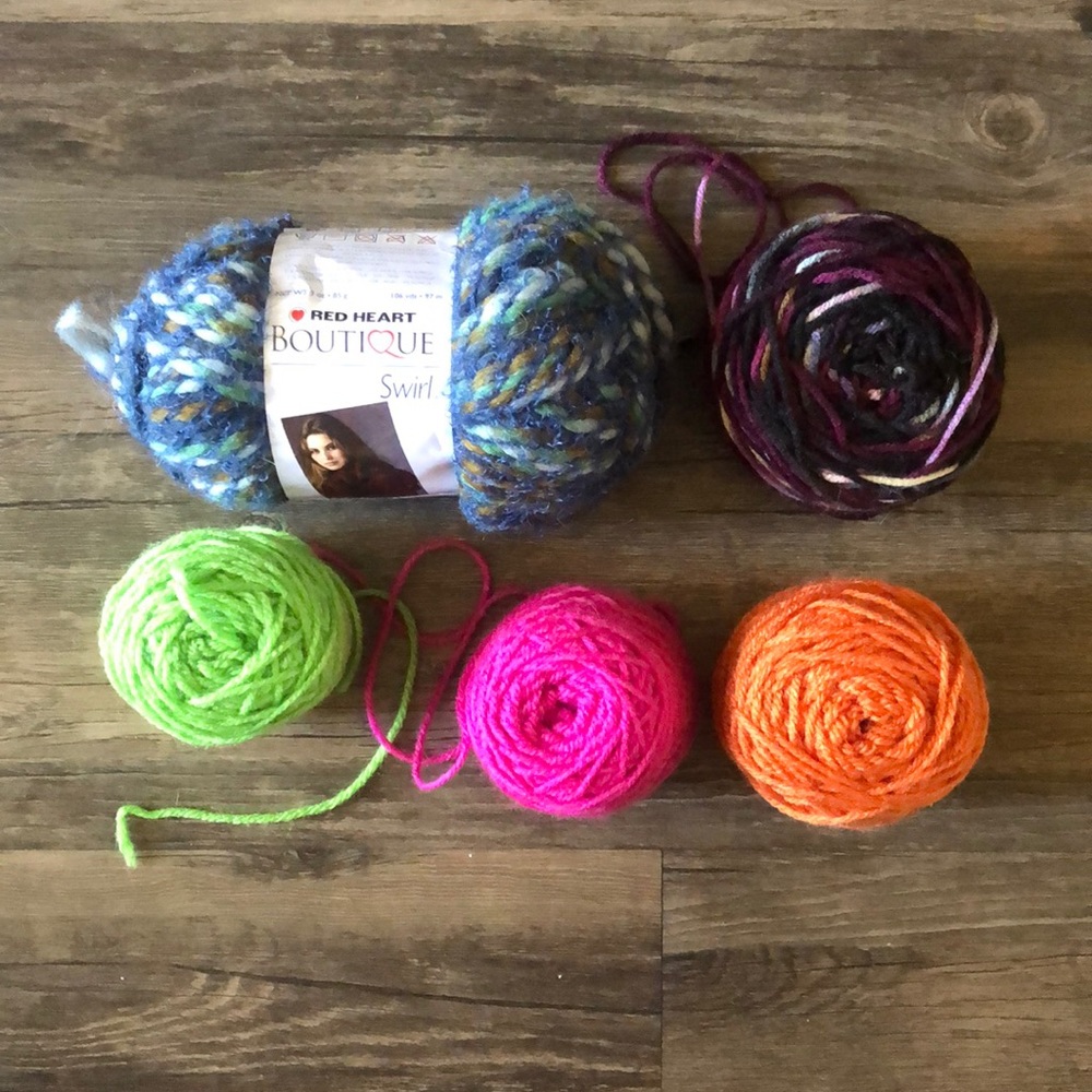 5-Piece Yarn Bundle